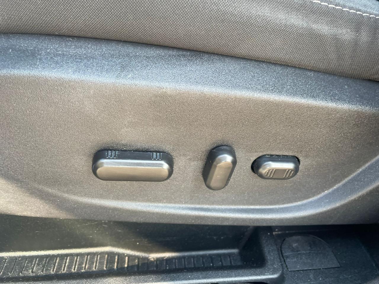 2018 Ford Escape SE N0 ACCIDENT CAMERA NEW TIRES REMOTE START - Photo #13