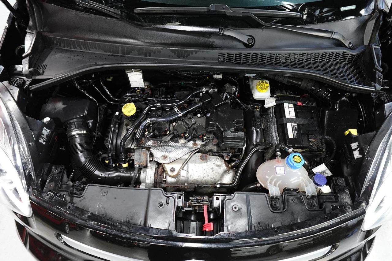 2014 Fiat 500L WELL MAINTAIN,PANO ROOF,NO ACCIDENT.TREKKING - Photo #32