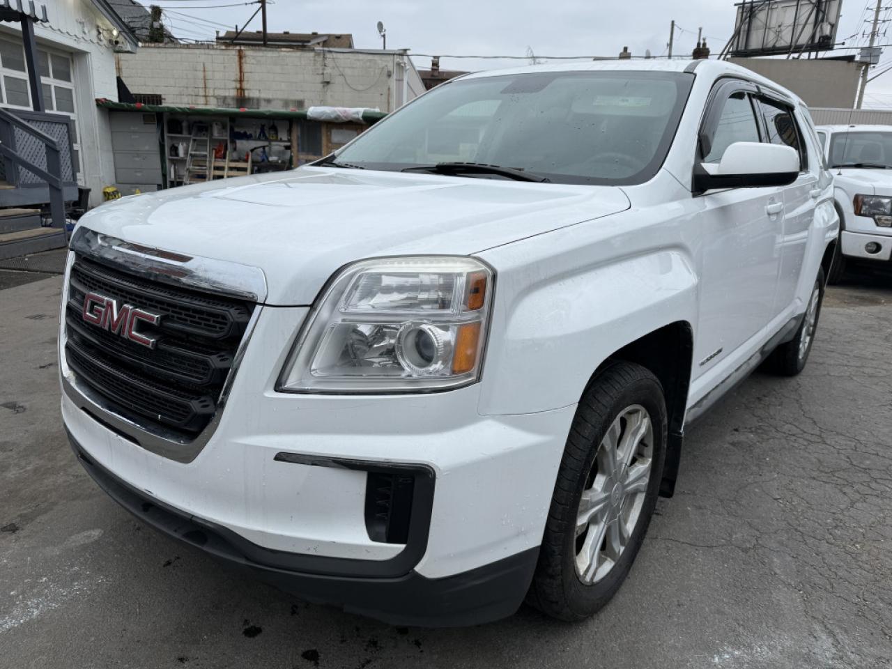 Used 2017 GMC Terrain FWD 4dr SLE-1 for sale in Hamilton, ON