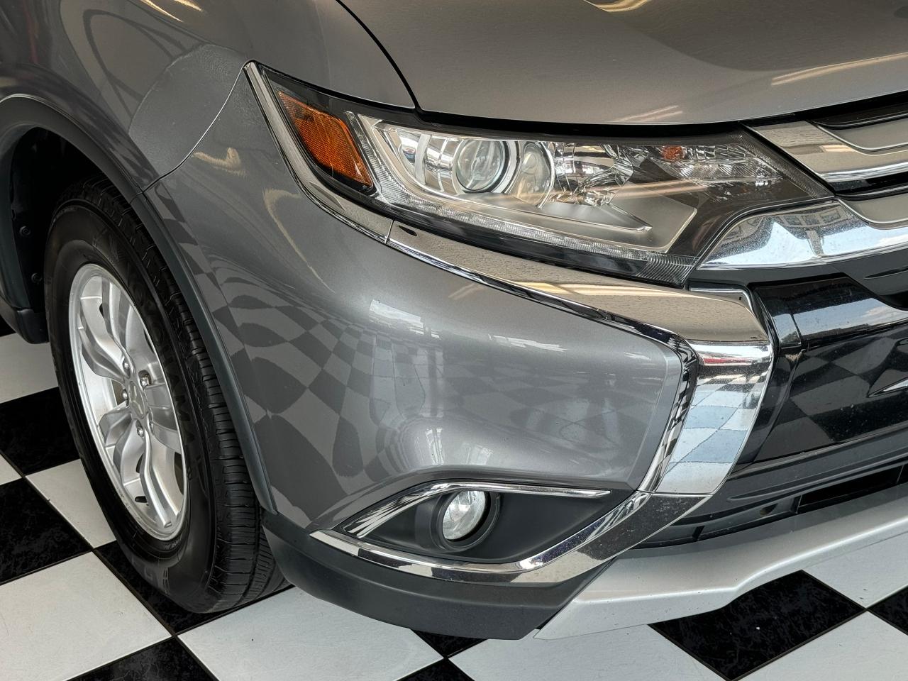 2017 Mitsubishi Outlander ES AWC+Camera+Bluetooth+Heated Seats+CLEAN CARFAX - Photo #35