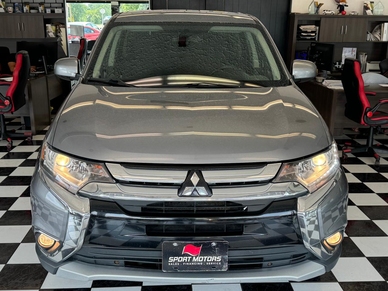 2017 Mitsubishi Outlander ES AWC+Camera+Bluetooth+Heated Seats+CLEAN CARFAX - Photo #9