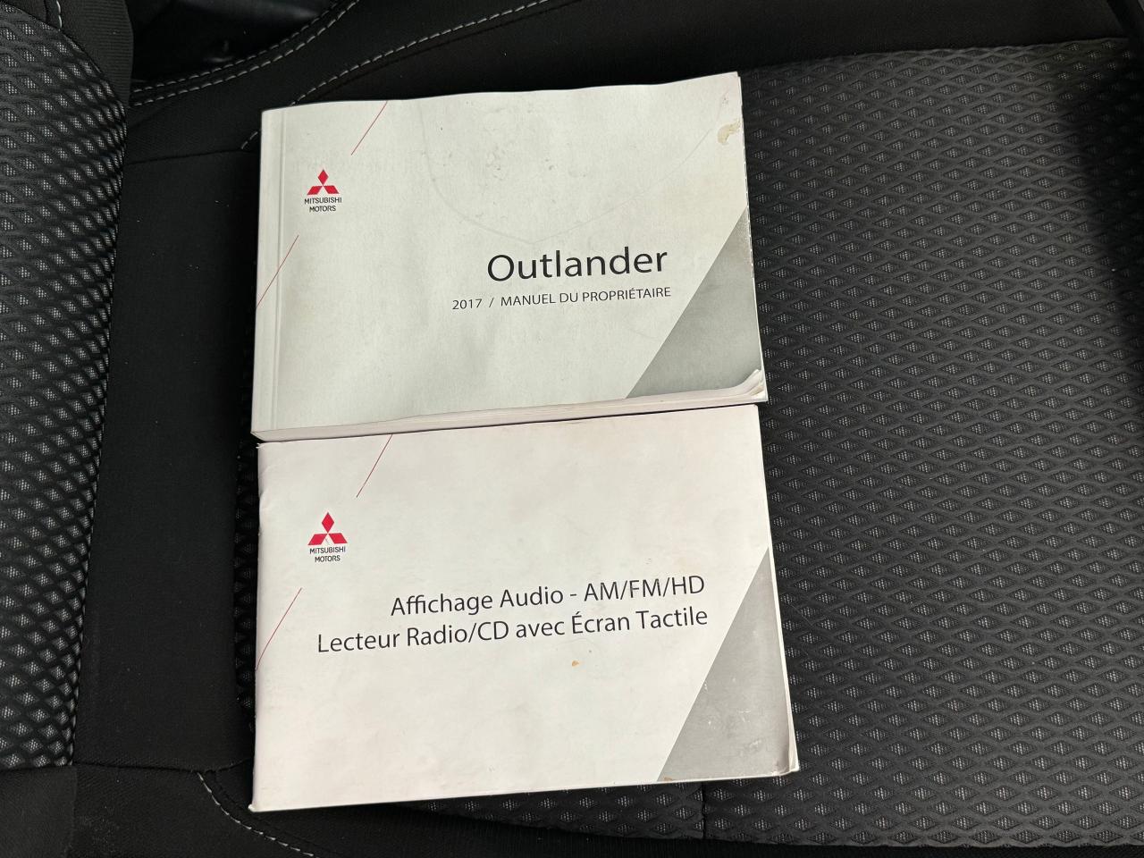 2017 Mitsubishi Outlander ES AWC+Camera+Bluetooth+Heated Seats+CLEAN CARFAX - Photo #27