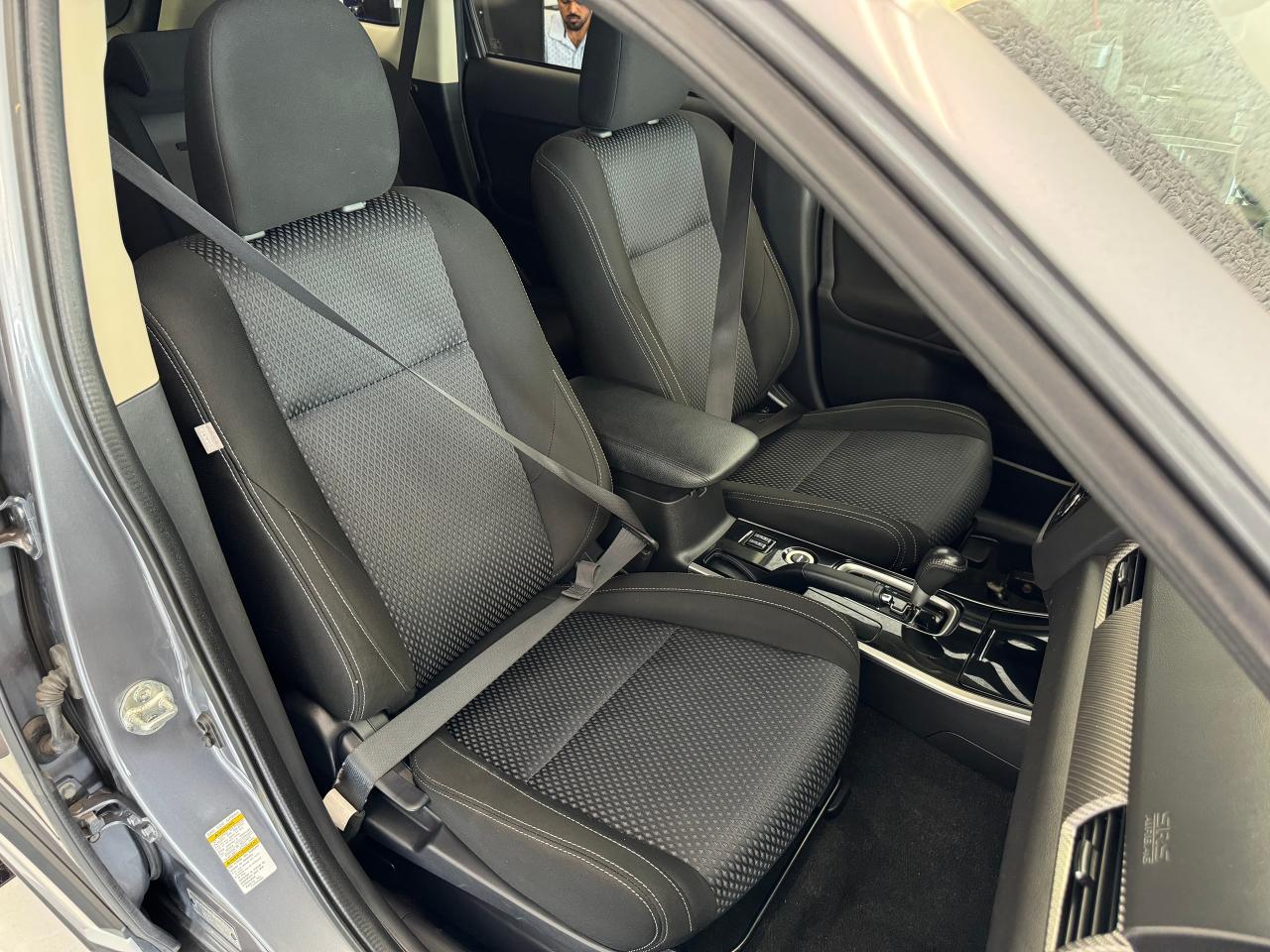 2017 Mitsubishi Outlander ES AWC+Camera+Bluetooth+Heated Seats+CLEAN CARFAX - Photo #23