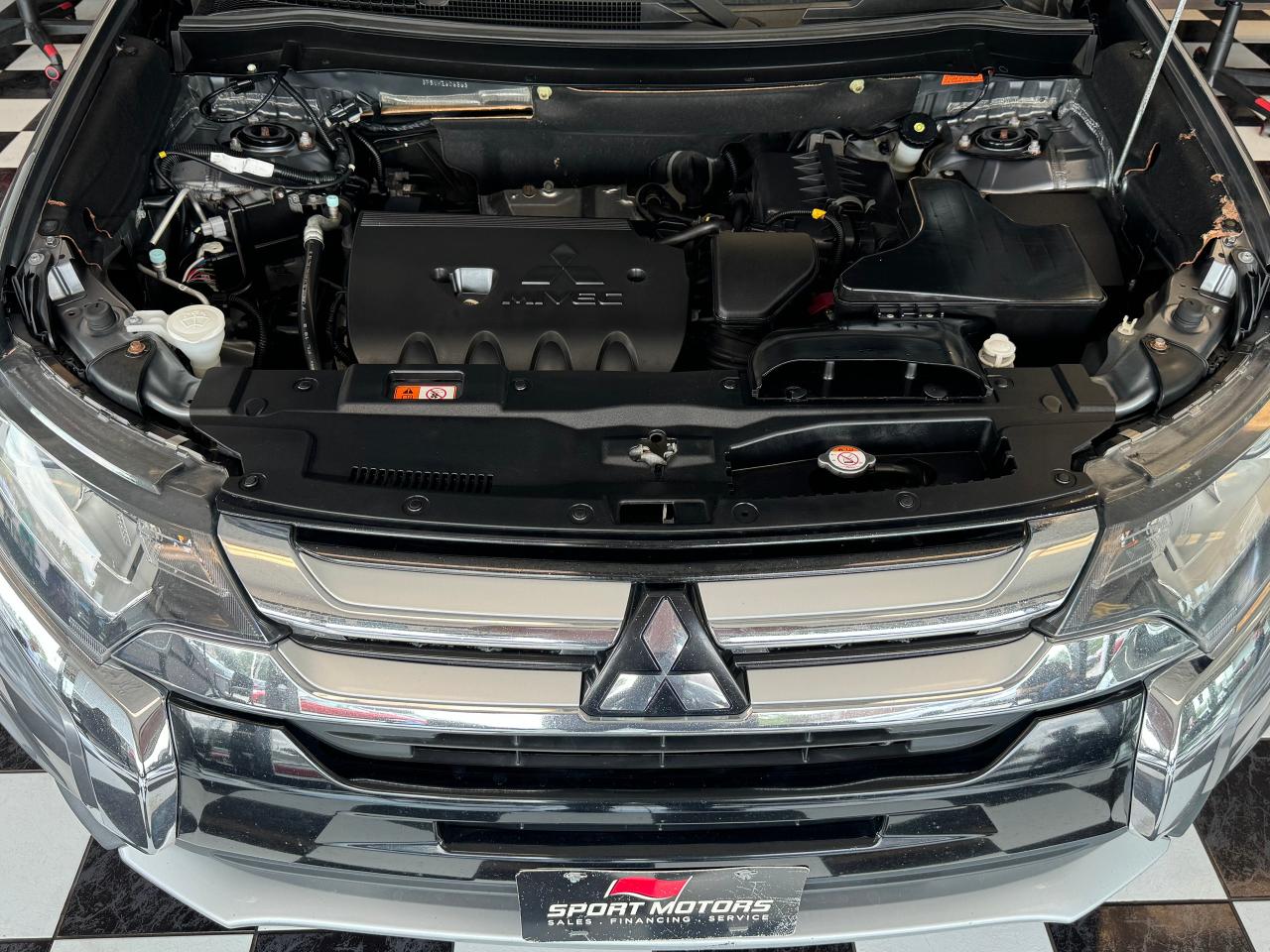 2017 Mitsubishi Outlander ES AWC+Camera+Bluetooth+Heated Seats+CLEAN CARFAX - Photo #10