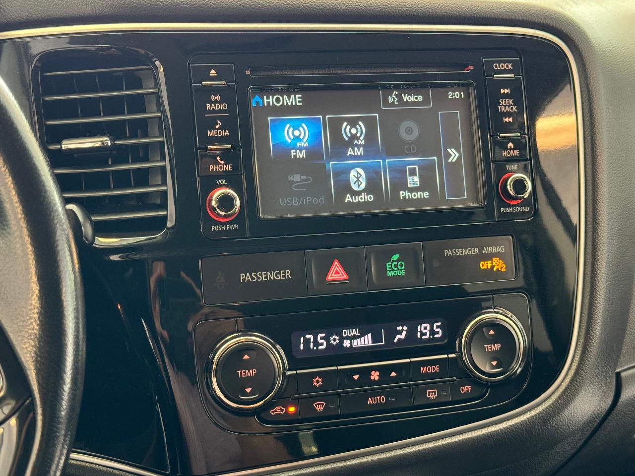 2017 Mitsubishi Outlander ES AWC+Camera+Bluetooth+Heated Seats+CLEAN CARFAX - Photo #12