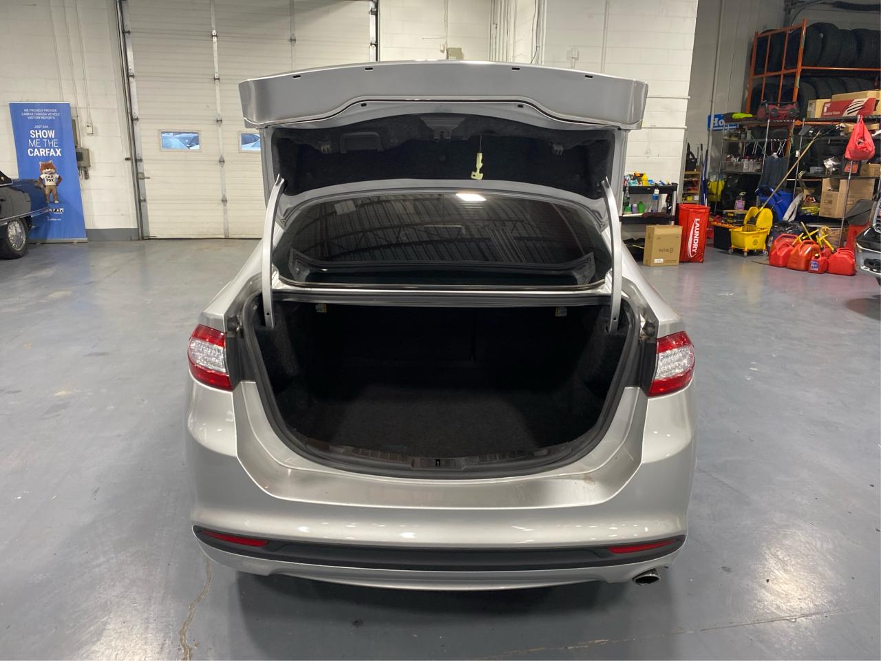 2016 Ford Fusion 4dr Sdn SE FWD Photo