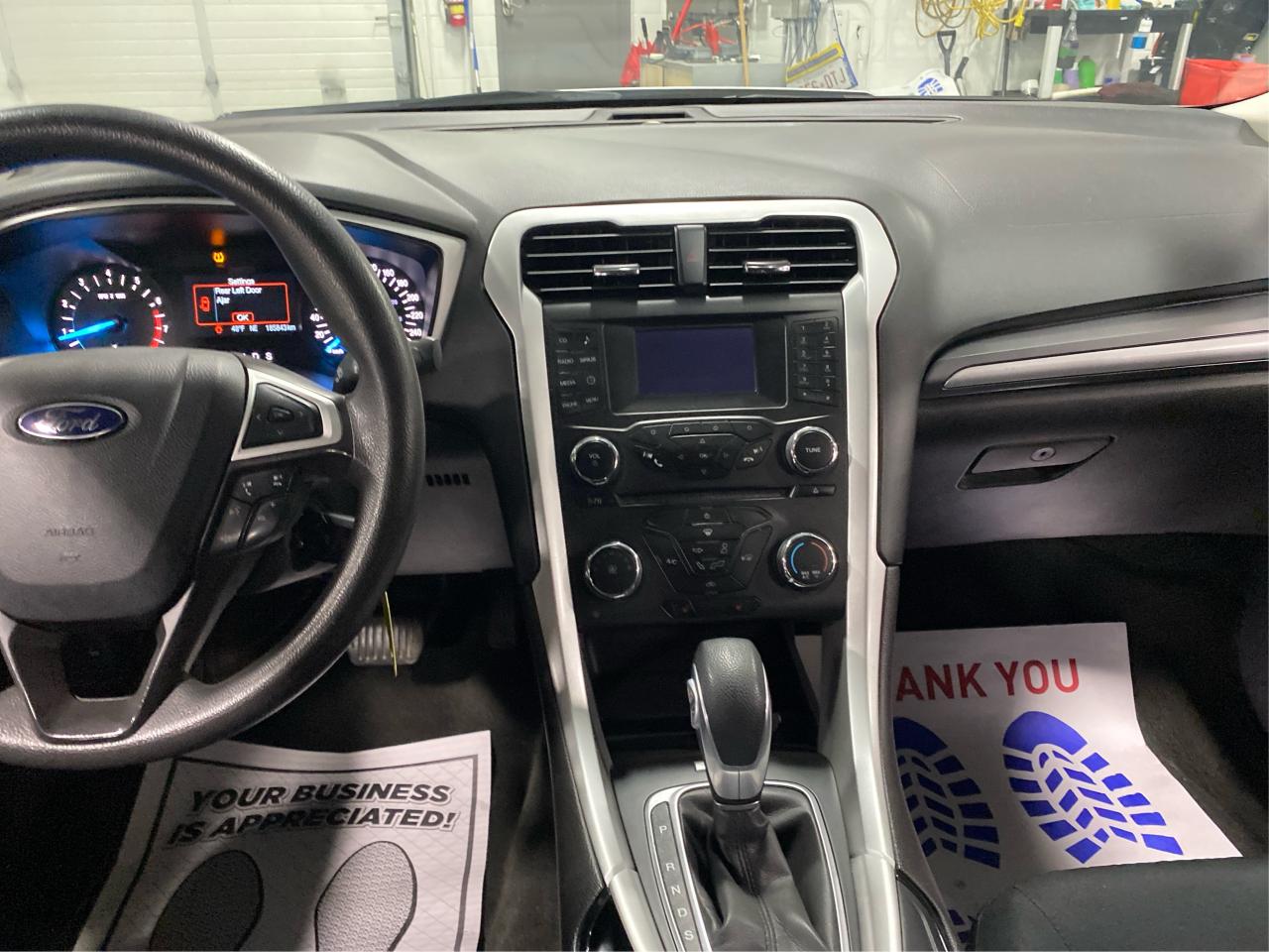 2016 Ford Fusion 4dr Sdn SE FWD Photo