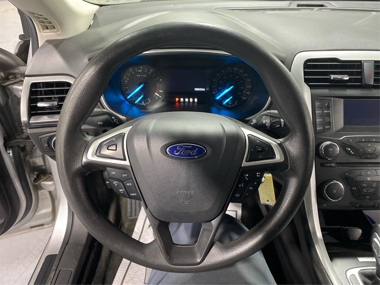 2016 Ford Fusion 4dr Sdn SE FWD Photo