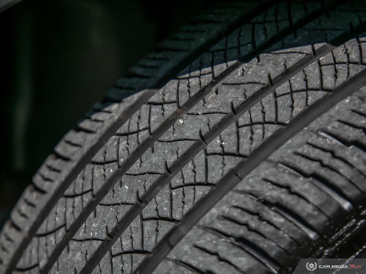 2015 Land Rover Evoque Pure Premium Photo