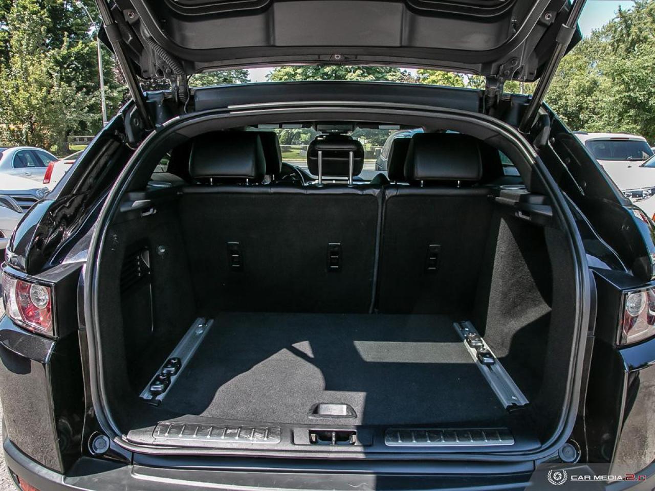 2015 Land Rover Evoque Pure Premium Photo