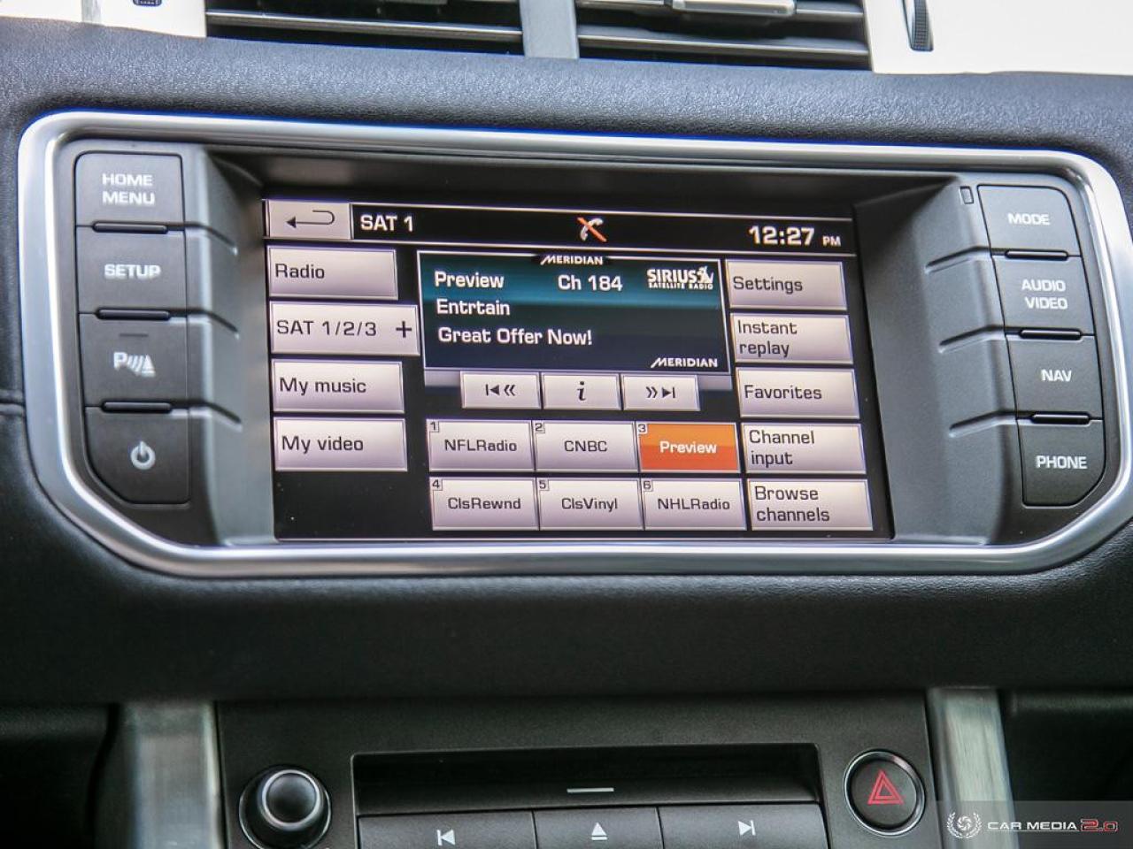 2015 Land Rover Evoque Pure Premium Photo