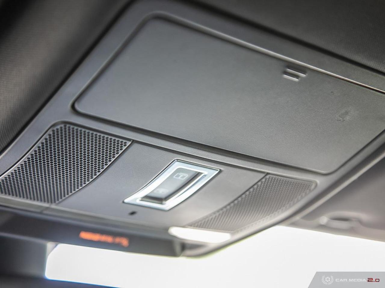 2015 Land Rover Evoque Pure Premium Photo