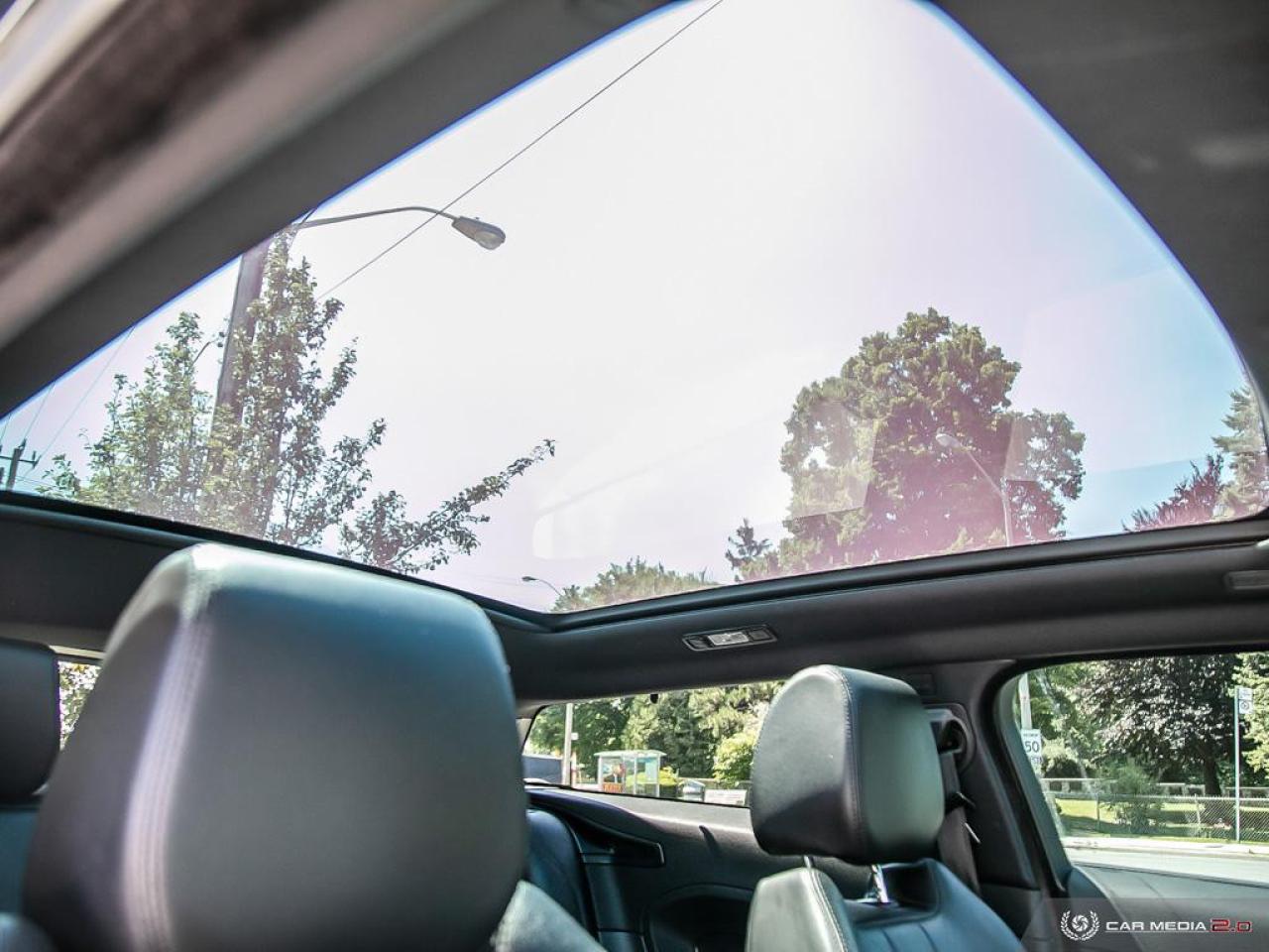 2015 Land Rover Evoque Pure Premium Photo