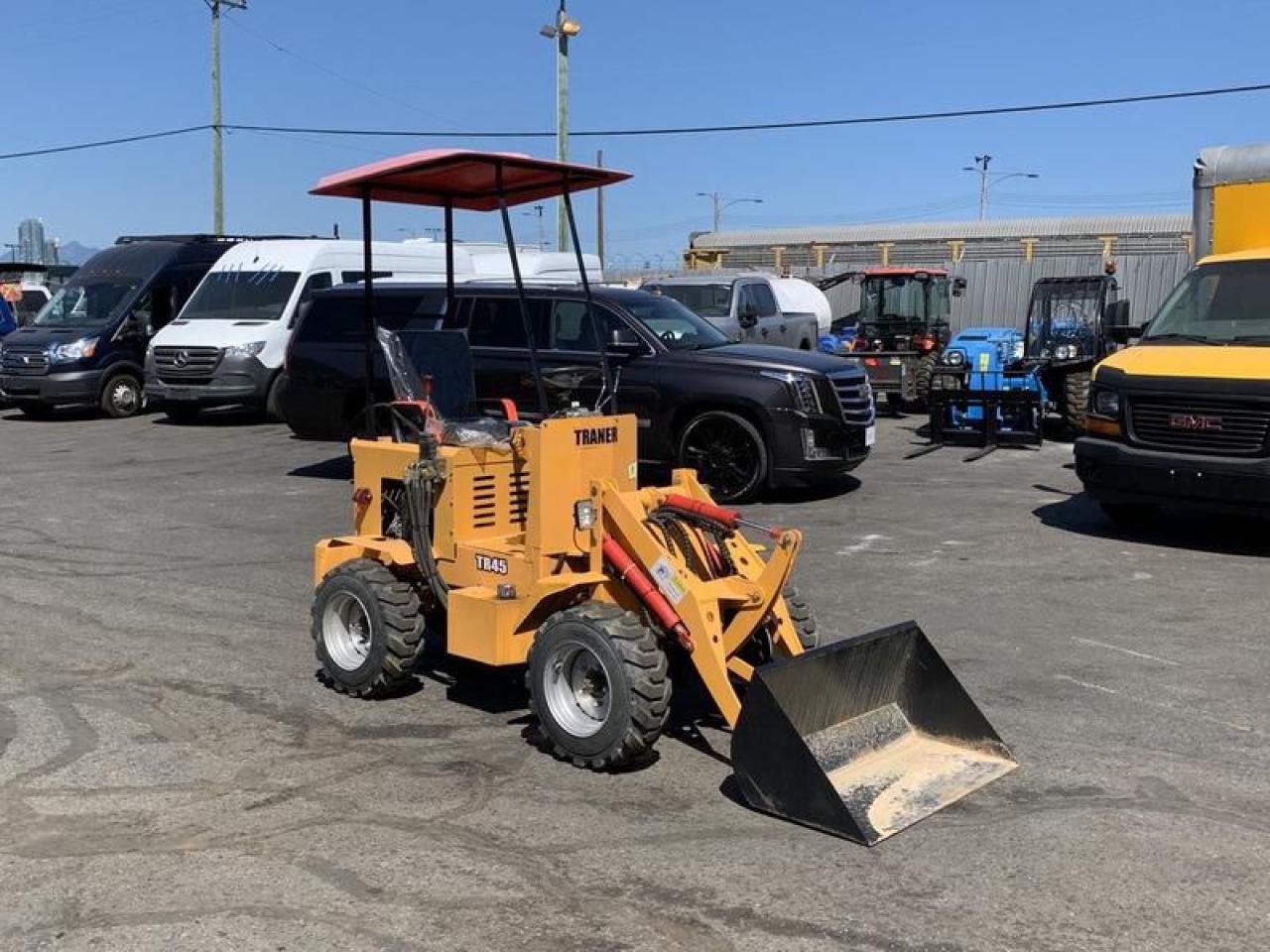 2024 Traner TR 45 Manual Wheel Loader 4WD

Operating Weight 1,700 lb

4WD

13.5hp 739cc Gas Engine

7 ft lift height,

1/2 yard bucket (39)

LED work lights This item is currently OFFSITE. You must register an appointment with our office to schedule an offsite viewing. Appointments must be made a minimum of one business day in advance (and as defined by the days that Repo.com is open for business) before your appointment can be scheduled and confirmed. We may, at our own discretion, instead opt to transport smaller items to Repo.coms main yard for viewing purposes.  $5,900.00 plus $375 processing fee, $6,275.00 total payment obligation before taxes.  Listing report, warranty, contract commitment cancellation fee, financing available on approved credit (some limitations and exceptions may apply). All above specifications and information is considered to be accurate but is not guaranteed and no opinion or advice is given as to whether this item should be purchased. We do not allow test drives due to theft, fraud, acts of vandalism and undetectable impaired driving. Instead we provide the following benefits: Complimentary Warranty (with options to extend), Limited Money Back Satisfaction Guarantee on Fully Completed Contracts, Contract Commitment Cancellation, and an Open-Ended Sell-Back Option. Ask seller for details or call 604-522-REPO(7376) to confirm listing availability.