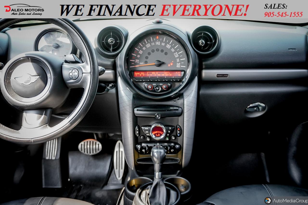 2016 MINI Cooper Countryman AWD / HEATED SEATS / LEATHER / SUNROOF / MOON ROOF Photo