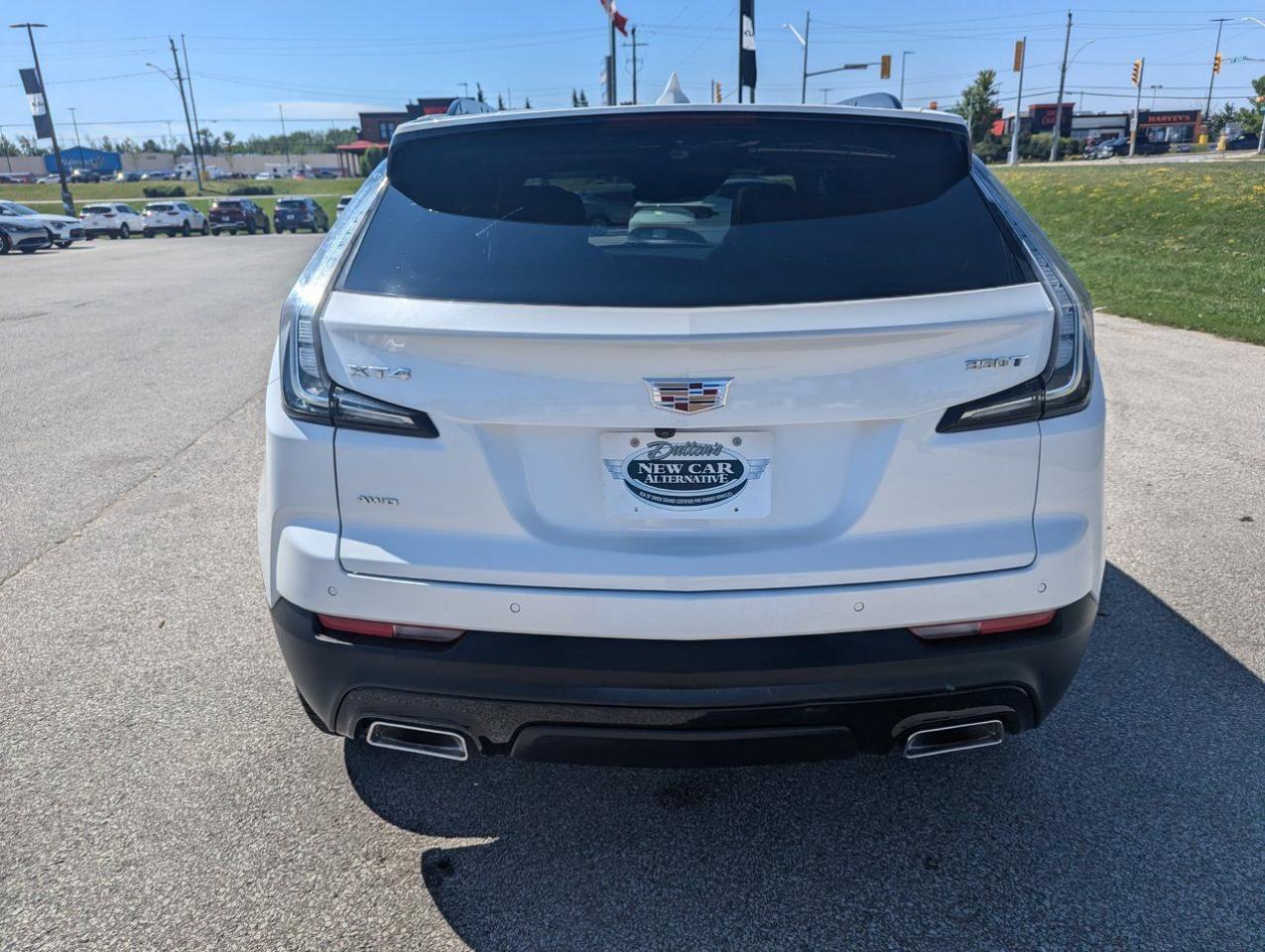 2023 Cadillac XT4 AWD Sport Photo4