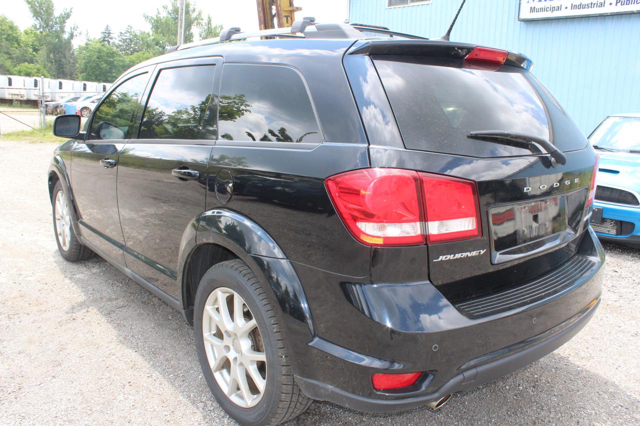 2014 Dodge Journey  Photo3