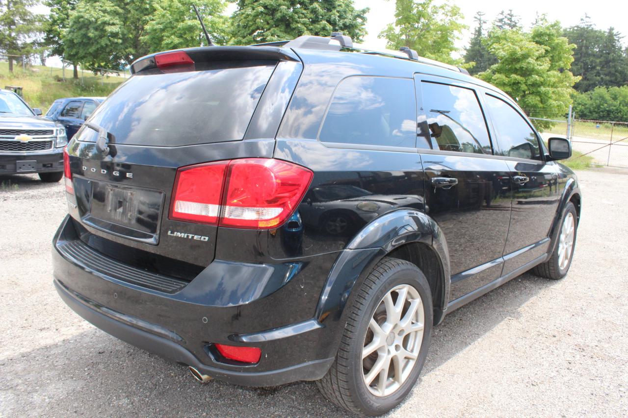 2014 Dodge Journey  Photo2