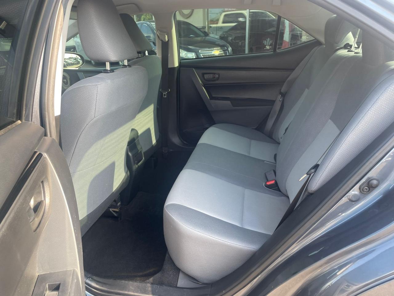2018 Toyota Corolla Manual NO ACCIDENT 1 OWNER POWER WINDOS CRUIZE - Photo #20