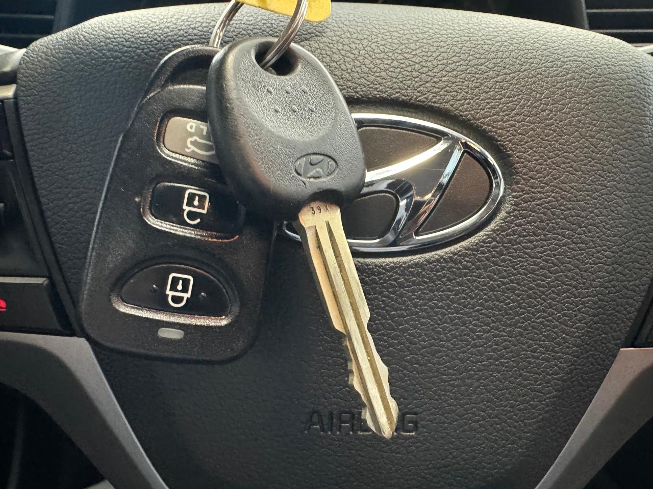 2017 Hyundai Elantra GL+New Brakes+Camera+Heated Seats+Blind Spot+A/C - Photo #16
