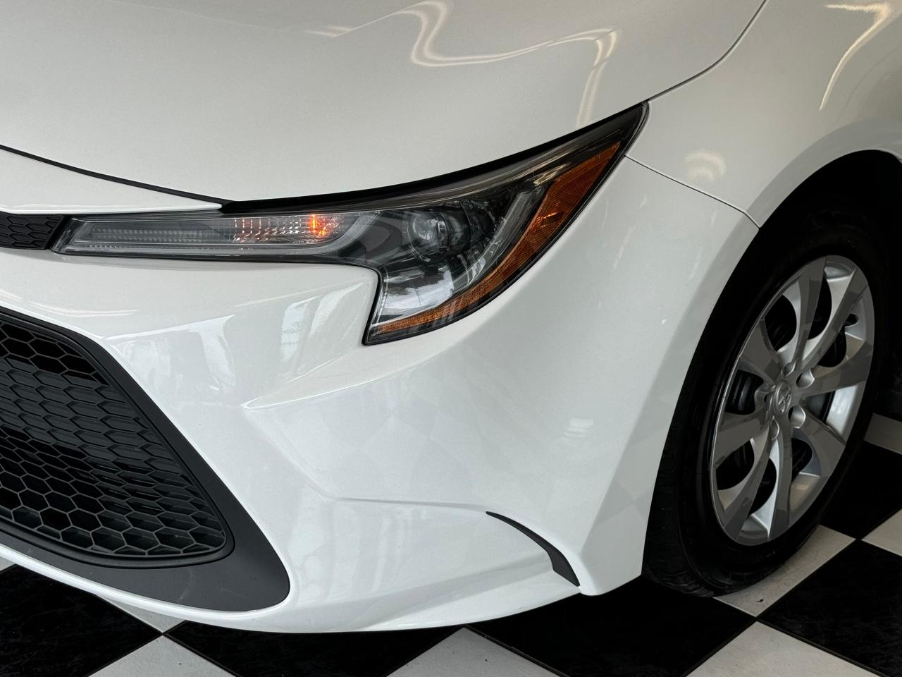 2020 Toyota Corolla LE+LaneKeep+Adaptive Cruise+ApplePlay+CLEAN CARFAX - Photo #38