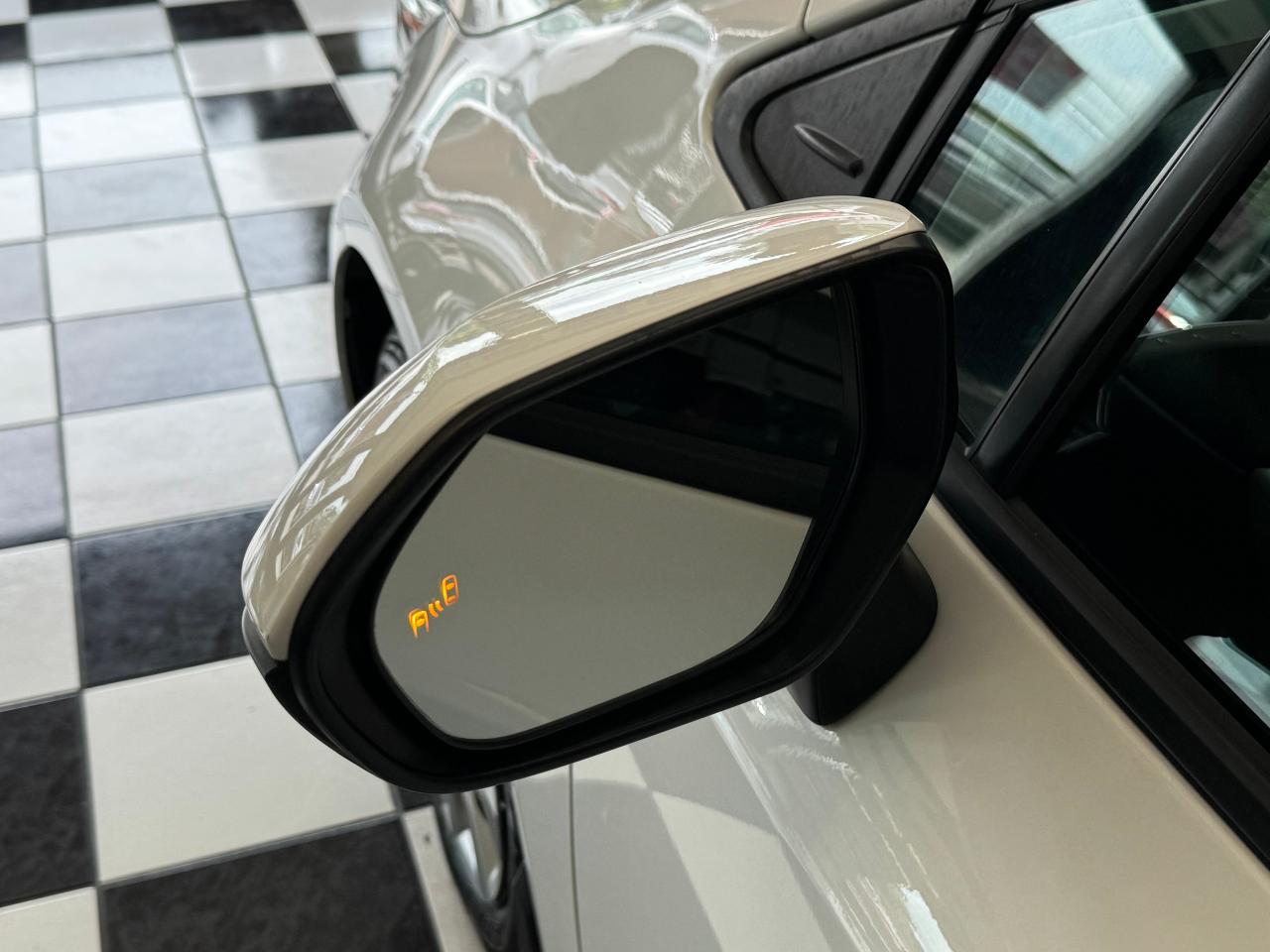 2020 Toyota Corolla LE+LaneKeep+Adaptive Cruise+ApplePlay+CLEAN CARFAX - Photo #3
