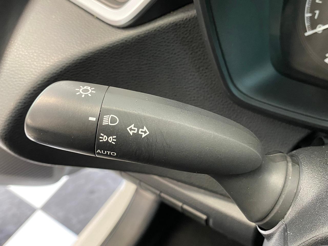 2020 Toyota Corolla LE+LaneKeep+Adaptive Cruise+ApplePlay+CLEAN CARFAX - Photo #51