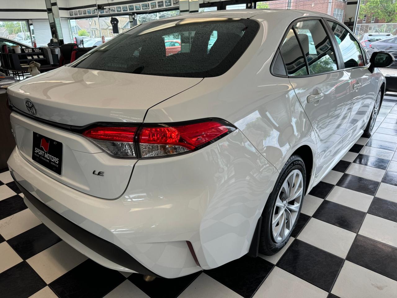 2020 Toyota Corolla LE+LaneKeep+Adaptive Cruise+ApplePlay+CLEAN CARFAX - Photo #40