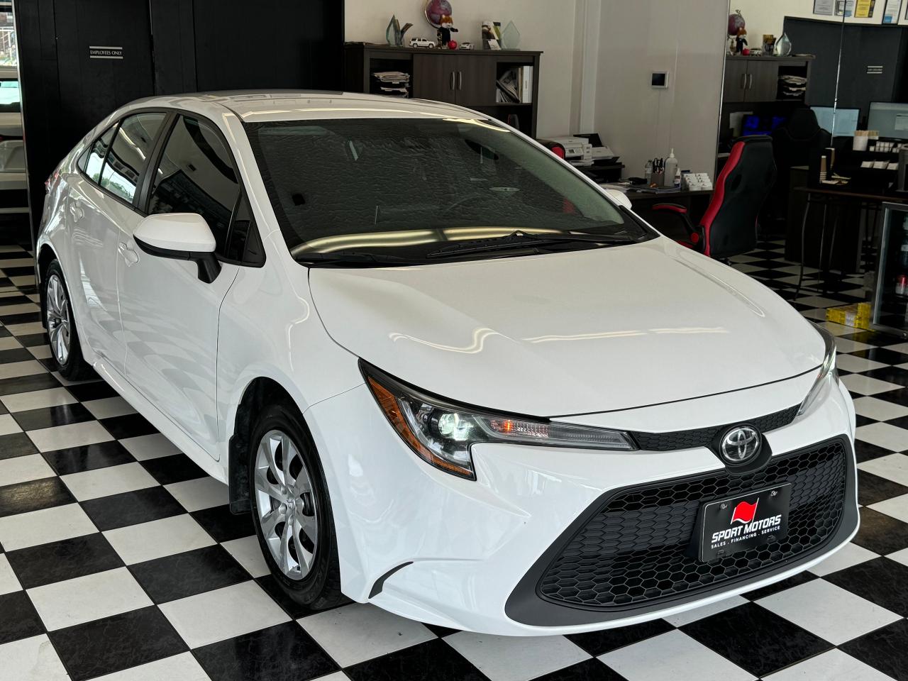 2020 Toyota Corolla LE+LaneKeep+Adaptive Cruise+ApplePlay+CLEAN CARFAX - Photo #9