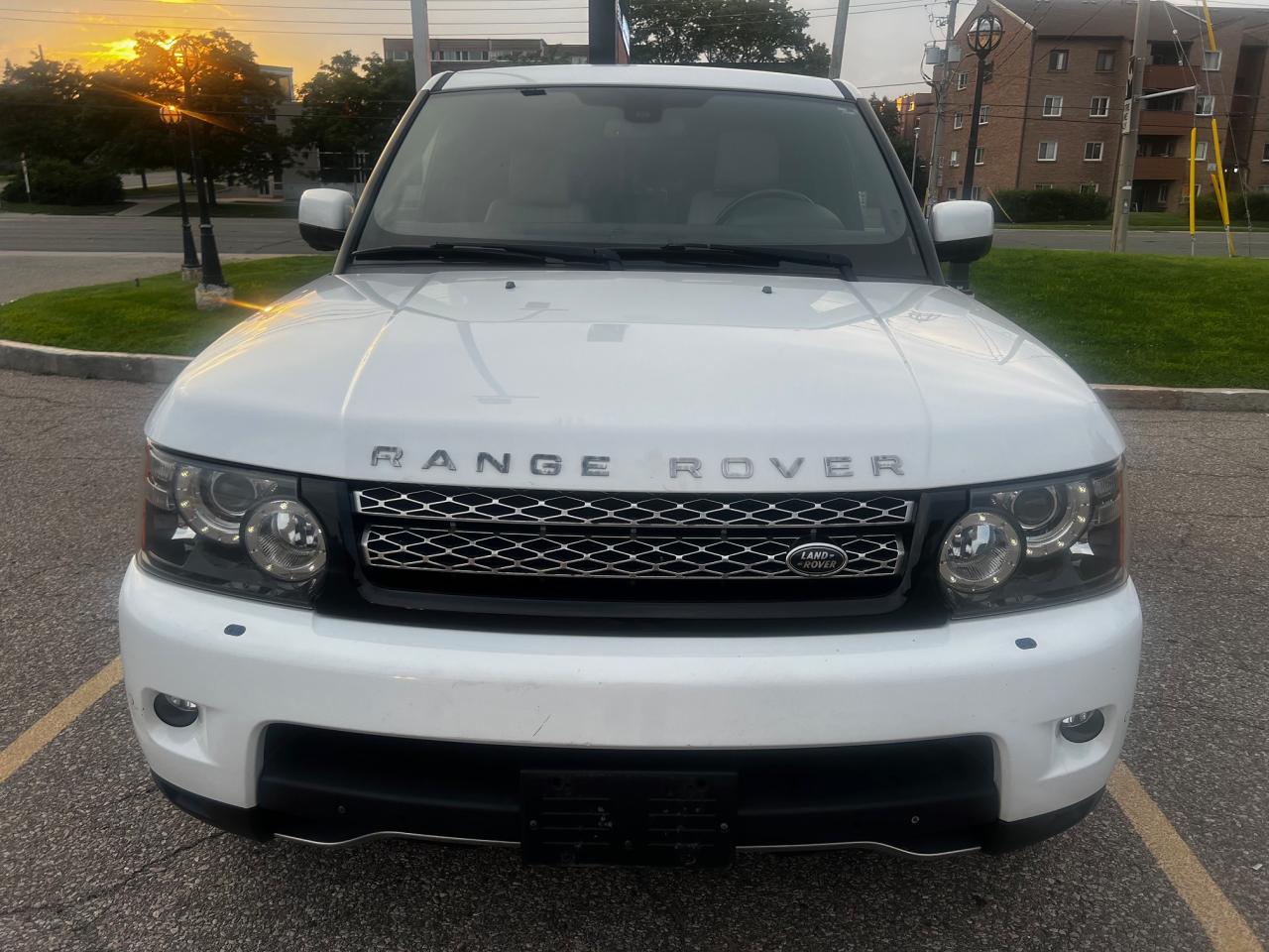 2013 Land Rover Range Rover Sport 4WD SC SUPERCHARGED - Photo #9