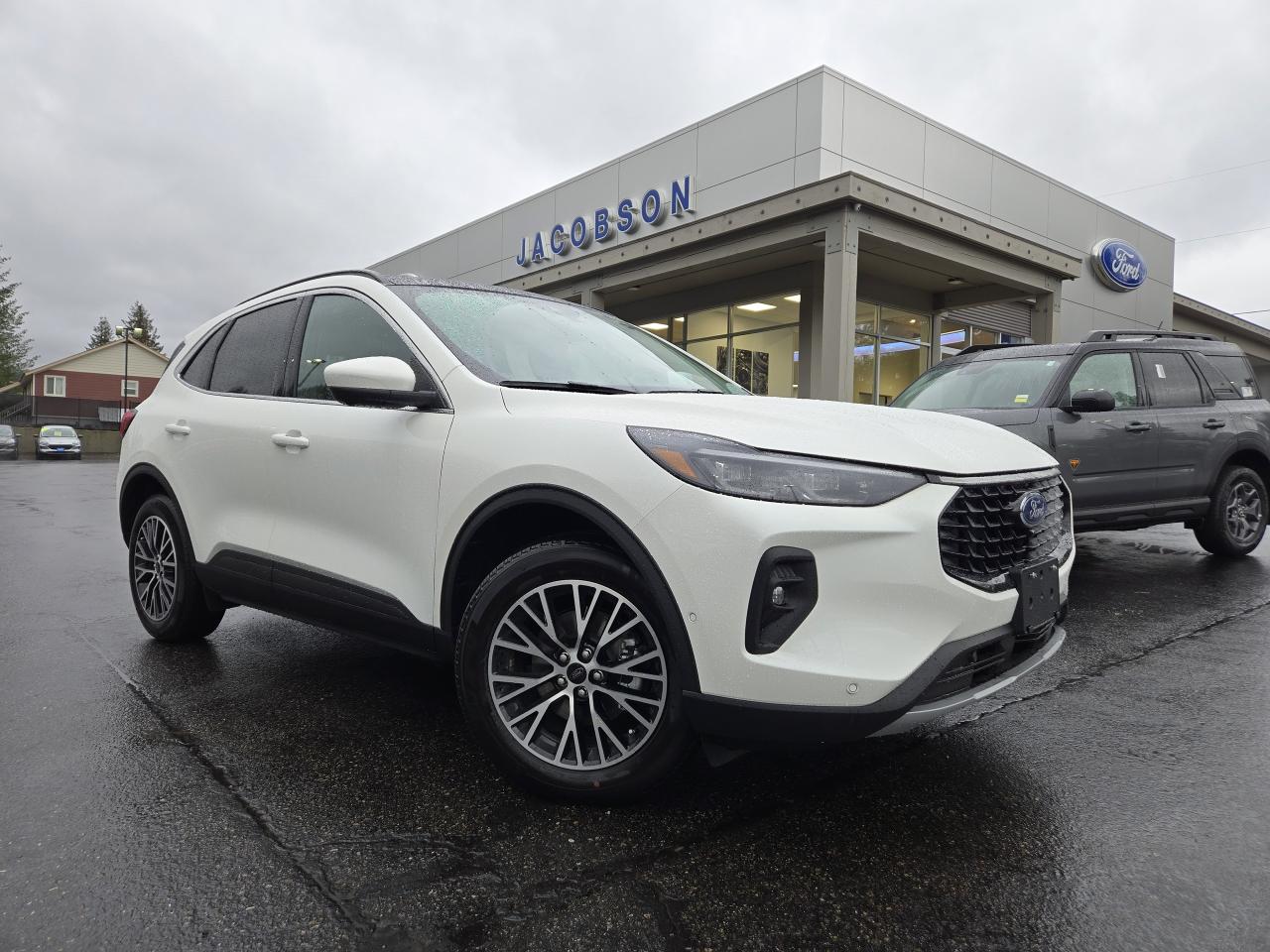 2024 Ford Escape PHEV Photo