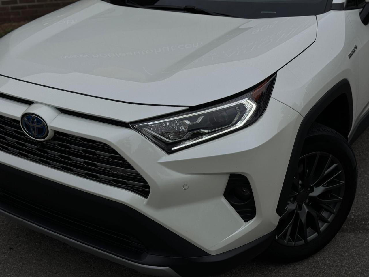 2021 Toyota RAV4 Hybrid Limited AWD Photo2