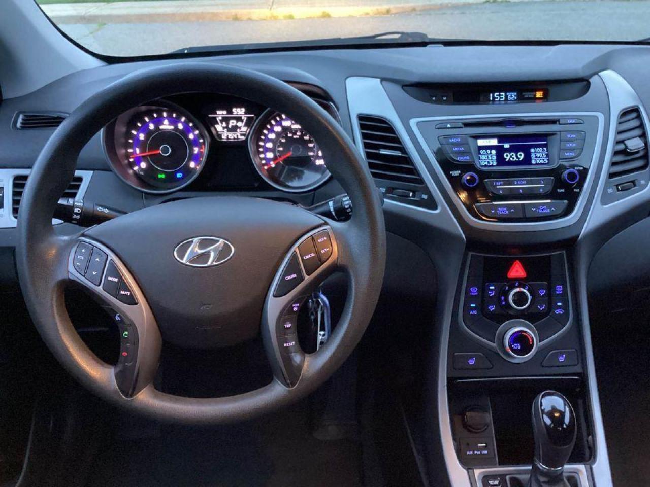 2015 Hyundai Elantra GL- Safety Certified - Photo #5