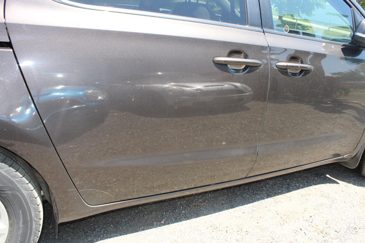 2016 Kia Sedona  Photo