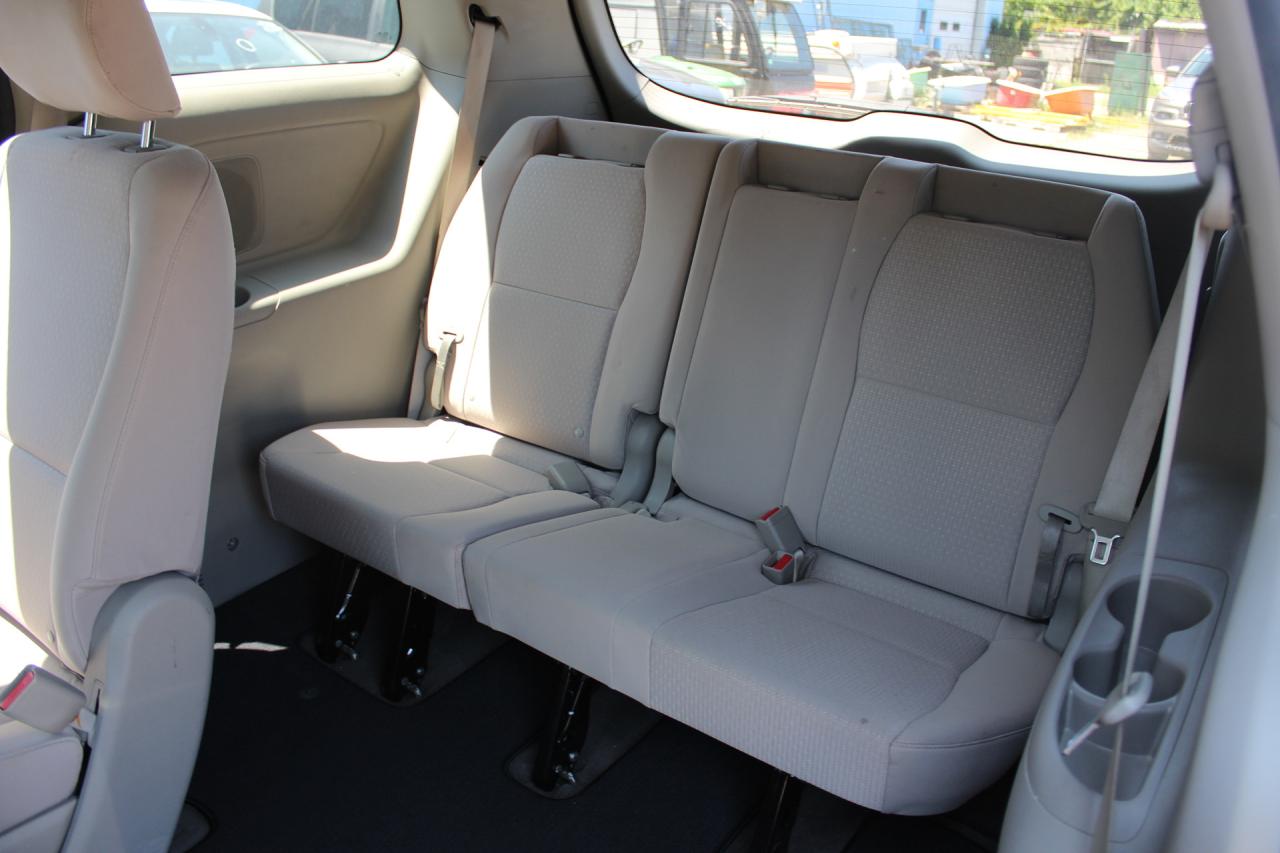 2016 Kia Sedona  Photo