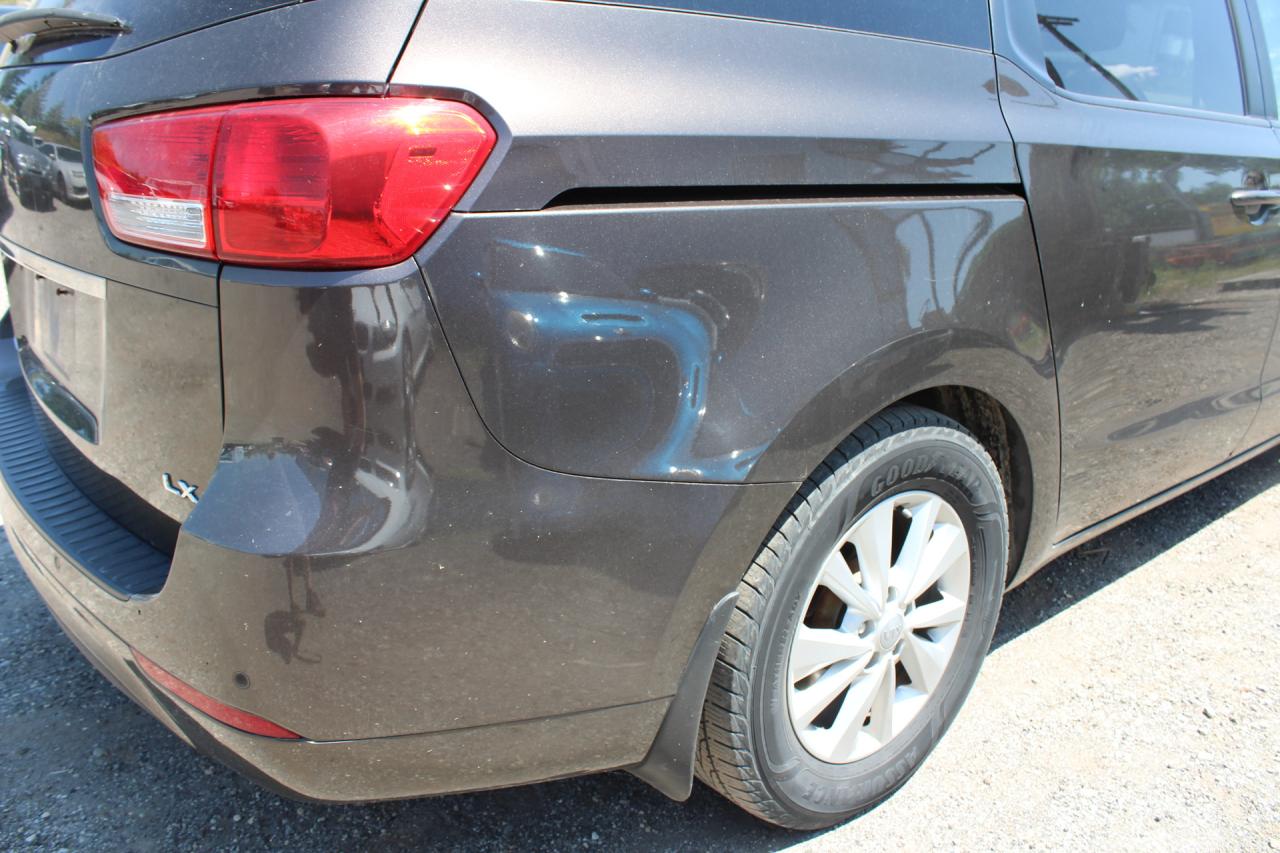 2016 Kia Sedona  Photo