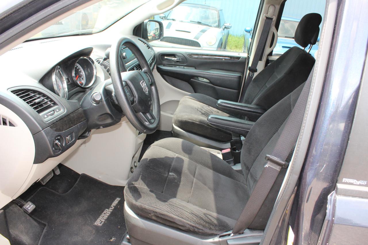 2014 Dodge Grand Caravan SE/SXT Photo4