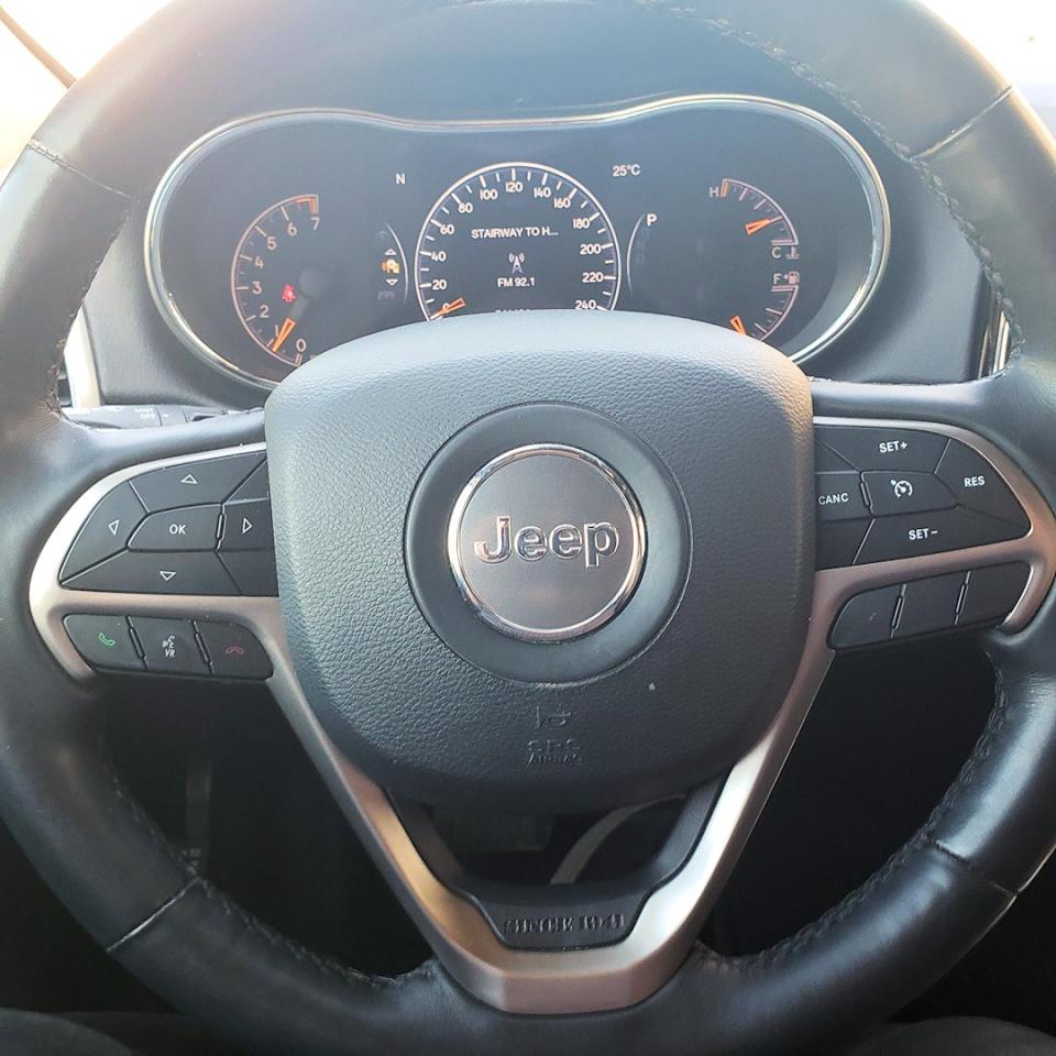 2019 Jeep Grand Cherokee LIMITED 4X4 - Photo #9