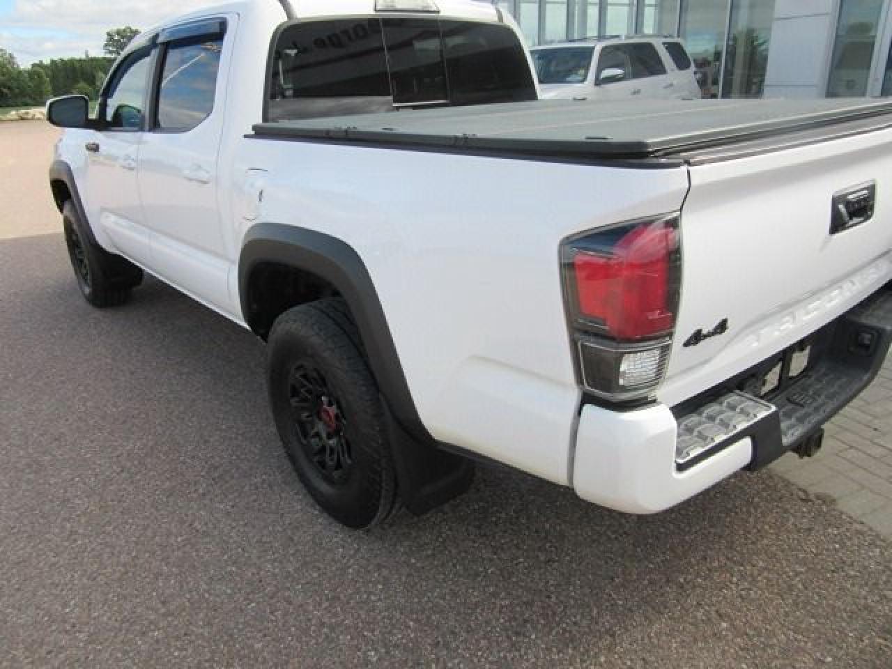 2019 Toyota Tacoma TRD Off Road PRO - Photo #8