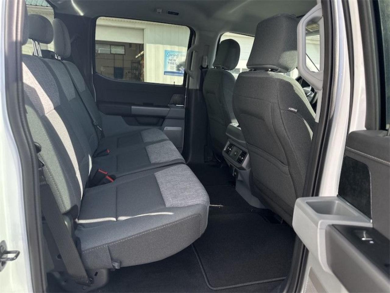 2024 Ford F-350 Super Duty XLT  - Premium Audio Photo5