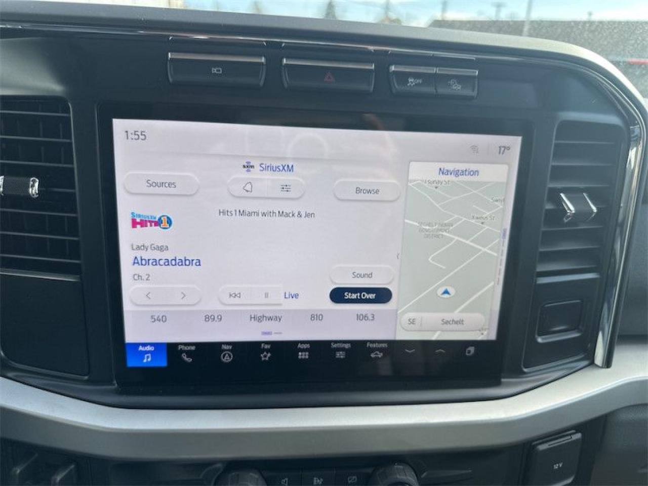2024 Ford F-350 Super Duty XLT  - Premium Audio Photo5