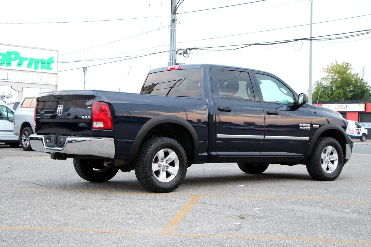 2015 RAM 1500 4WD Crew Cab 140.5" ST - Photo #6