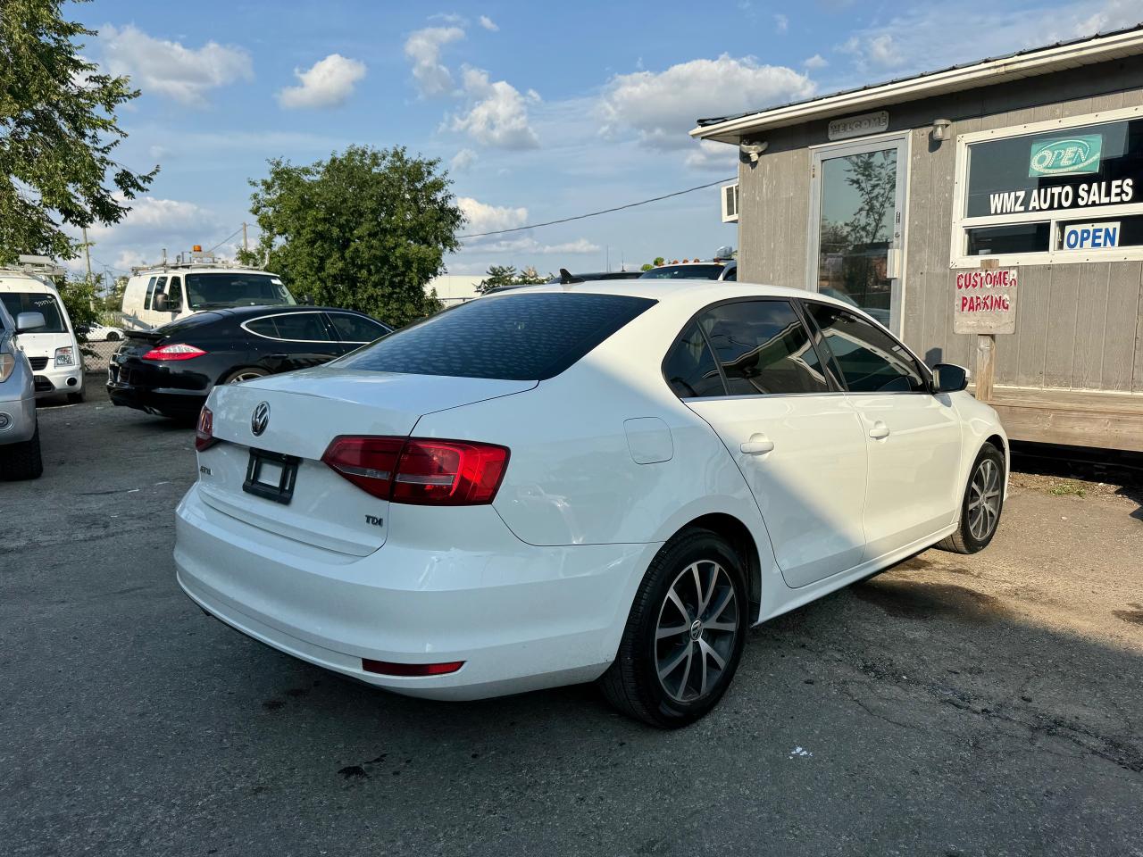 2015 Volkswagen Jetta 4dr 2.0 TDI DSG Comfortline - Photo #8