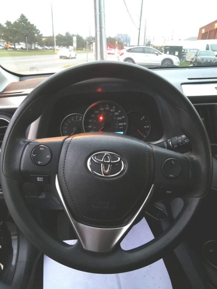 2016 Toyota RAV4 LE - Photo #11