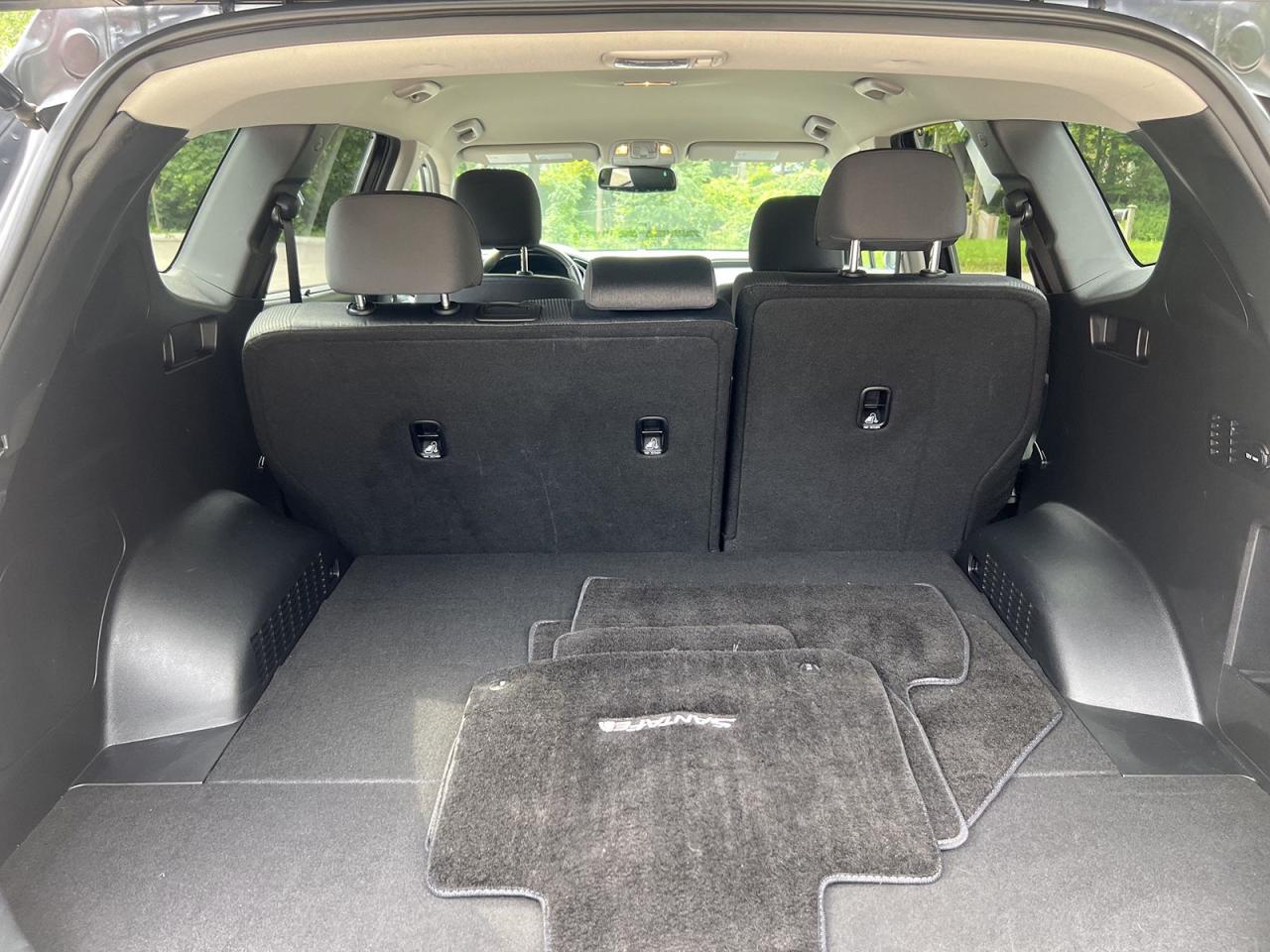 2020 Hyundai Santa Fe Preferred AWD - Photo #8