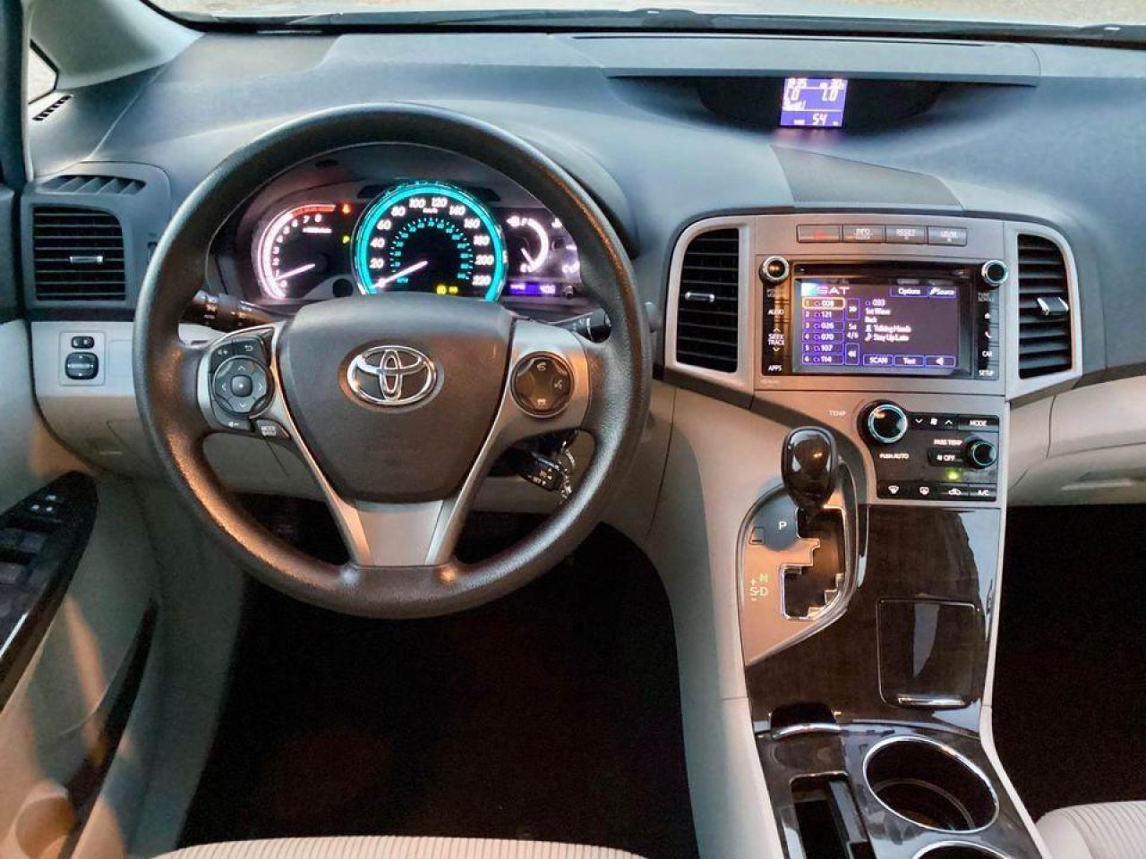 2014 Toyota Venza 2.7L AWD- Certified Photo2