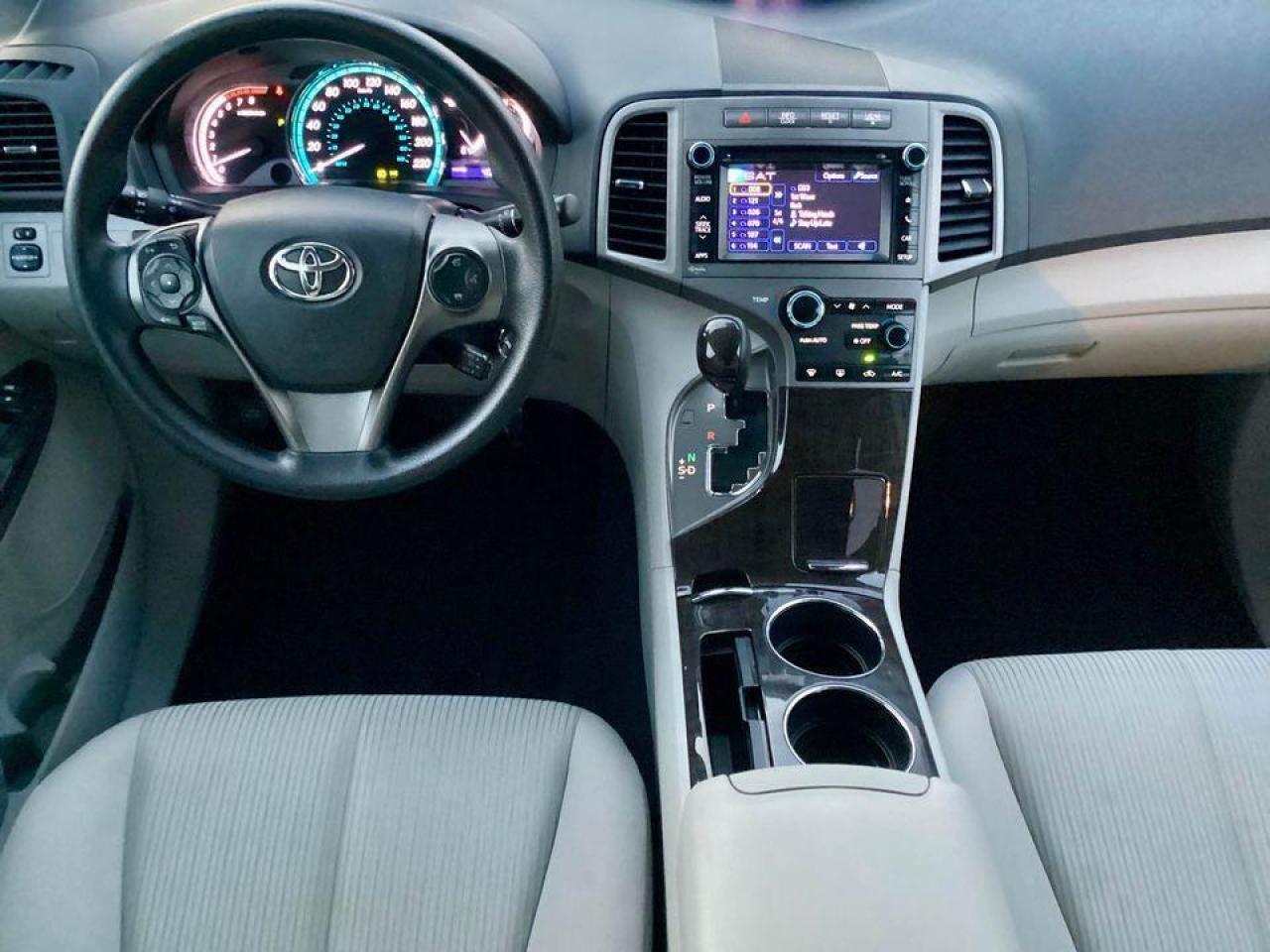 2014 Toyota Venza 2.7L AWD- Certified - Photo #16