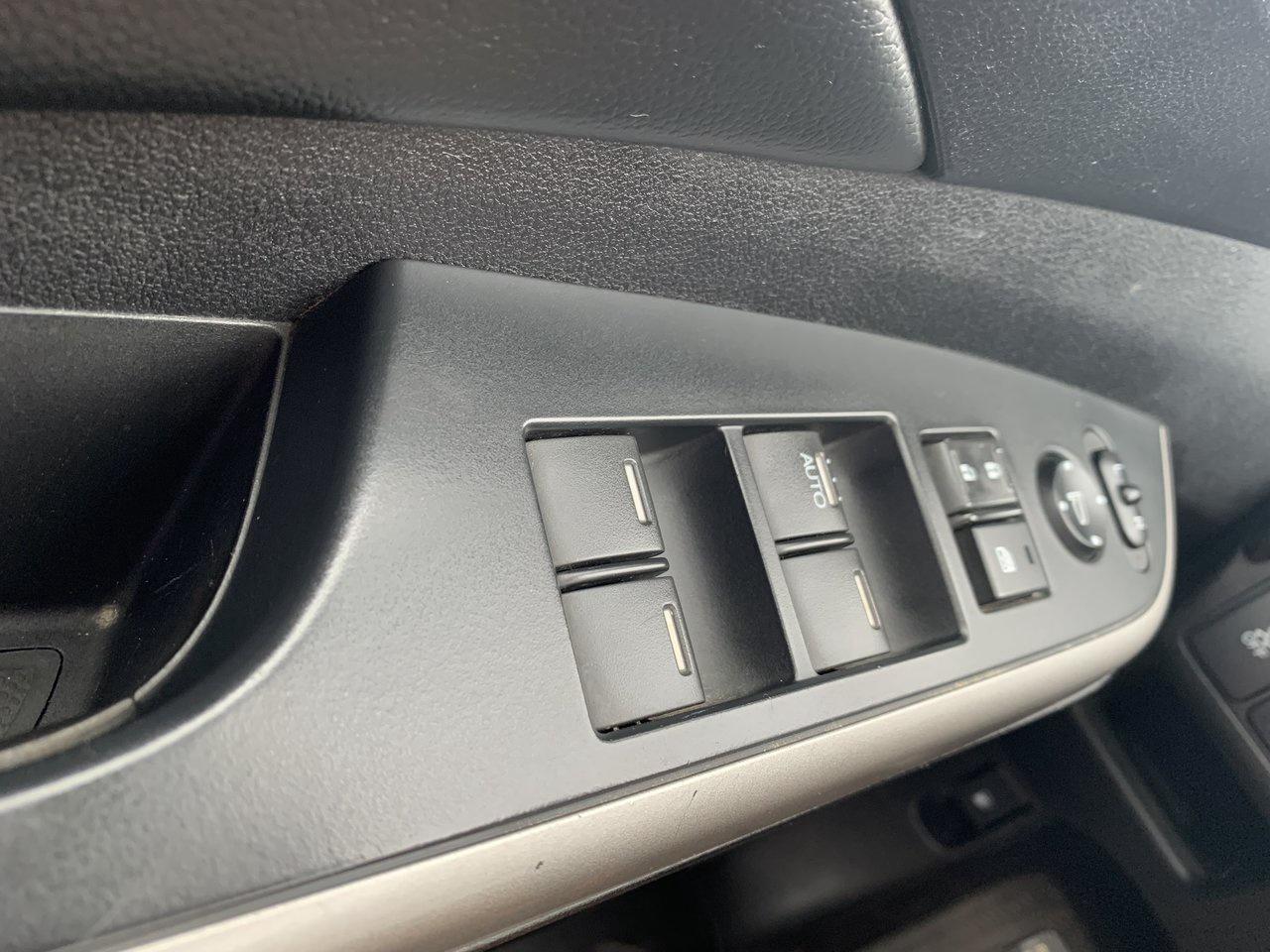 2013 Honda CR-V Touring - Photo #17