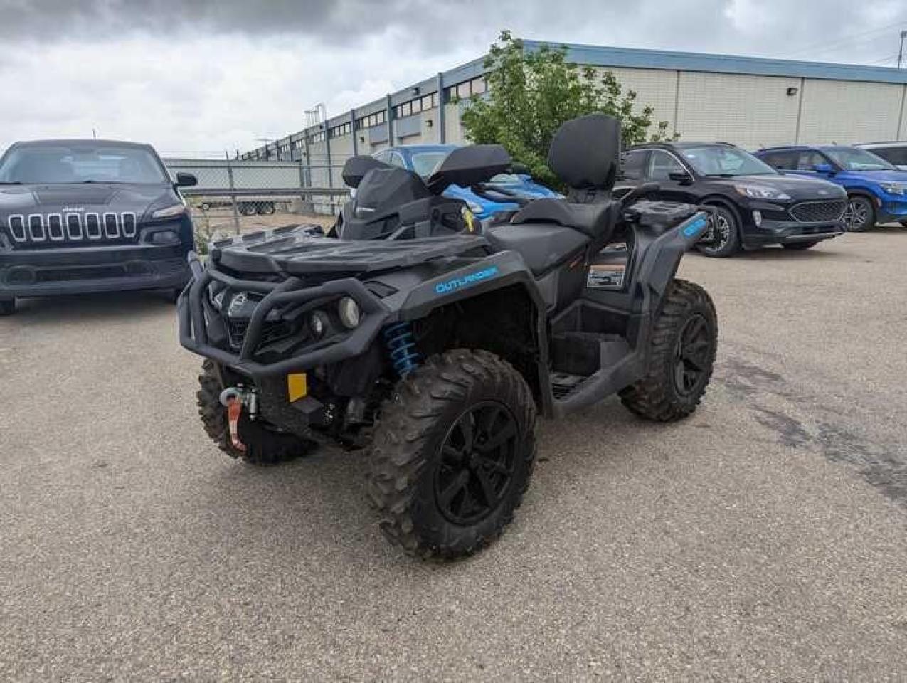 Used 2021 Can-Am Outlander 650 XT EPS $103 B/W for sale in Edmonton, AB