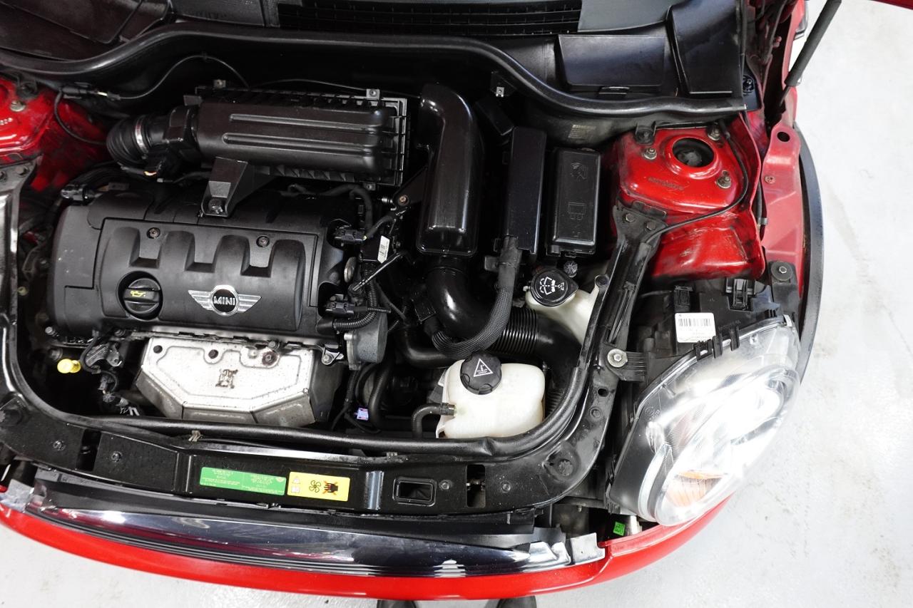 2010 MINI Cooper Clubman LOW KM,PANO ROOF,NO ACCIDENT,6MT - Photo #26